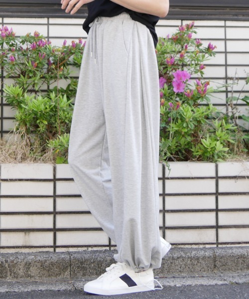 DISKEEN SURE(ディスキーンシュアー)の「【ライトオンスで夏におすすめ】2WAY裾スピンドル付 カーブワイドパンツ スウェットパンツ(スウェットパンツ・レディース・グレー/ベージュ/ブラック・FREE)」の16枚目の写真