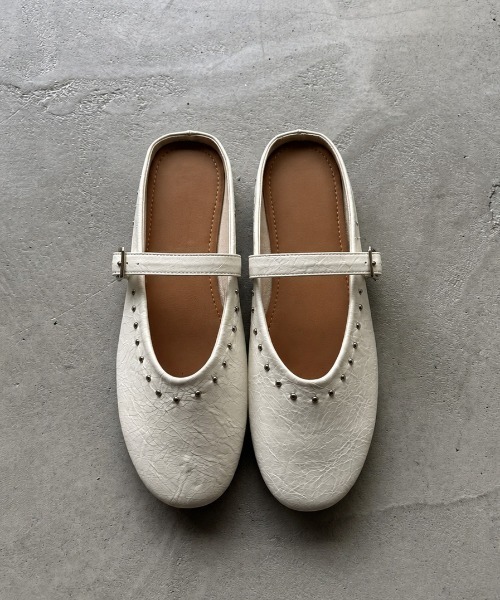 Rohwel（ローウェル）の「Stud ballet Shoes / スタッズバレエシューズ（サンダル・レディース・ブラック/ホワイト・MEDIUM/SMALL/LARGE）」の4枚目の写真