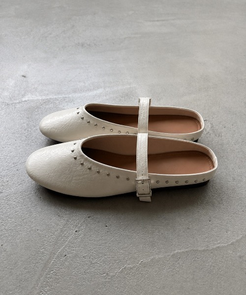 Rohwel（ローウェル）の「Stud ballet Shoes / スタッズバレエシューズ（サンダル・レディース・ブラック/ホワイト・MEDIUM/SMALL/LARGE）」の6枚目の写真