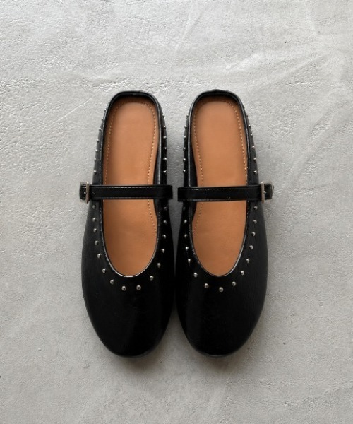 Rohwel（ローウェル）の「Stud ballet Shoes / スタッズバレエシューズ（サンダル・レディース・ブラック/ホワイト・MEDIUM/SMALL/LARGE）」の20枚目の写真