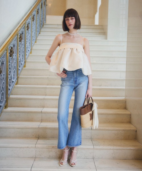 EIMY ISTOIRE(エイミーイストワール)の「STRECH FLARE DENIM(デニムパンツ・レディース・ブルー/ライトブルー・23/22/25/24)」の6枚目の写真
