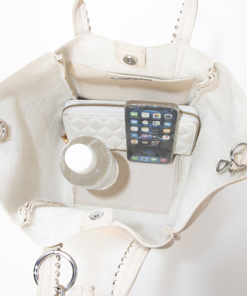 cache cache(カシュ カシュ)の「カシュカシュ cachecache / ミニショルダー付ボールチェーン2wayトートバッグ(トートバッグ・レディース・ブラック/ブラウン/ライトグレー/ベージュ系その他・FREE)」の21枚目の写真