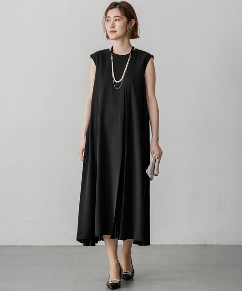 23区(ニジュウサンク)の「シフォンパーツプリーツ ドレス(ドレス・レディース・ブラック系/ネイビー系・38/40)」の5枚目の写真