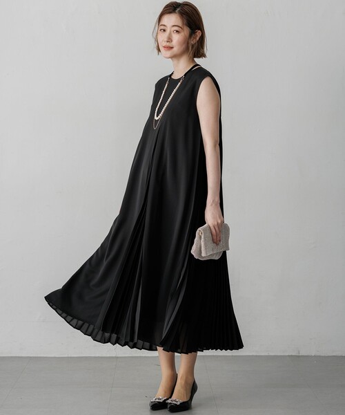 23区(ニジュウサンク)の「シフォンパーツプリーツ ドレス(ドレス・レディース・ブラック系/ネイビー系・38/40)」の6枚目の写真