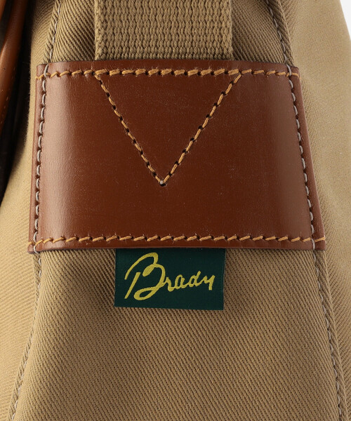 BRADY(ブレディー)の「Brady | ARIEL TROUT SMALL UNISEX(ショルダーバッグ・レディース・ブラック/カーキ・ONE)」の8枚目の写真