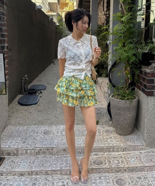 FAVORITO(ファヴォリート)の「パンチングレースフラワーブラウス(シャツ/ブラウス・レディース・ベージュ・F)」の19枚目の写真