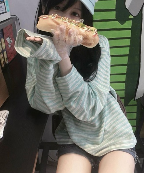 AsheKsha(アシクシャ)の「ボーダーキャラクタープリント ゆったり長袖Tシャツ(Tシャツ/カットソー・レディース・グリーン・M)」の6枚目の写真