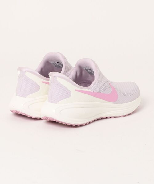 NIKE（ナイキ）の「NIKE ナイキ W REVOLUTION 8 EASYON【軽量】レディーススニーカー(Wレボリューション8イージーオン) HQ2415-502 [HF] ブリーチドライラック/ピンクライズ/セイル（スニーカー・レディース・ピンク・25.0cm/24.5cm/24.0cm/23.5cm/23.0cm/22.5cm）」の2枚目の写真