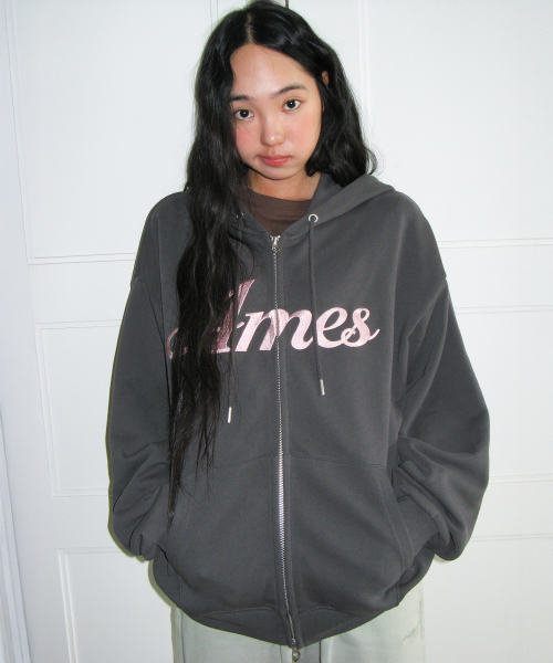 AMESWORLDWIDE（アメスワールドワイド）の「STANDARD LOGO HOODIE ZIP-UP CHARCOAL（パーカー・レディース・その他・SMALL/MEDIUM）」の2枚目の写真