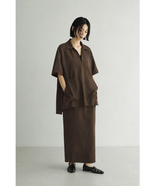 marjour(マージュール)の「EFFORTLESS AIRY OVER SHIRTS(シャツ/ブラウス・レディース・ブラック/ブラウン・M/L)」の6枚目の写真