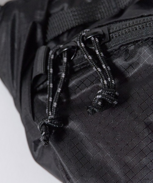 COBMASTER(コブマスター)の「COBMASTER/コブマスター COB BLOOM WAIST BAG コブ ブルーム ウエストバッグ ウエストポーチ 防水 軽量 コンパクト アウトドア ストリート カジュアル メンズ レディース 2026年 秋 秋服 冬 冬服(ボディバッグ/ウエストポーチ・メンズ・ブラック/グリーン・FREE)」の14枚目の写真