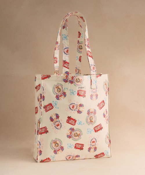 Cath Kidston(キャスキッドソン)の「ラージ ブックバッグ London Crest(トートバッグ・レディース・クリーム・FREE)」の1枚目の写真