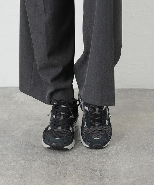 IENA(イエナ)の「《WEB/一部店舗限定》MIZUNO/ミズノ WAVE RIDER 10 スニーカー D1GA2611(スニーカー・レディース・チャコールグレー/ベージュ・24cm/23.5cm/23cm/24.5cm)」の11枚目の写真