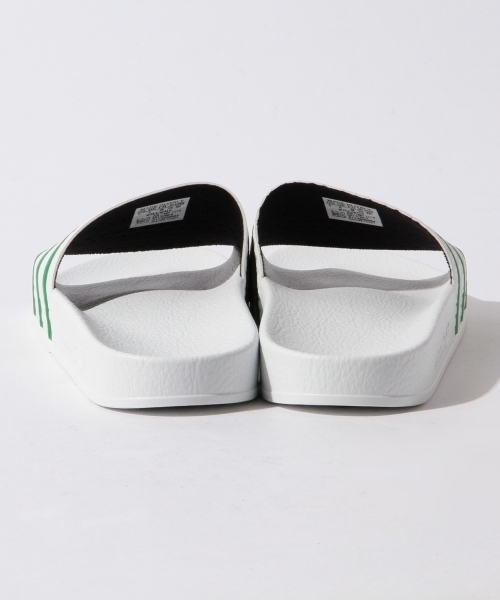 adidas（アディダス）の「adidas / ADILETTE（サンダル・レディース・ホワイト/ネイビー・23.5/24.5）」の5枚目の写真