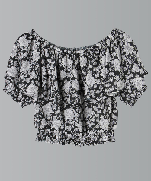 E hyphen world gallery（イーハイフンワールドギャラリー）の「SS フリル花柄ブラウス（シャツ/ブラウス・レディース・ブラック/ブルー・FREE）」の3枚目の写真
