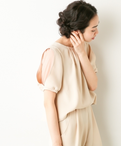 A part by（アパートバイ）の「【WEB限定/結婚式にも】ソデキリカエサロペット 739583 （サロペット/オーバーオール・レディース・ベージュ/ネイビー・LARGE/MEDIUM）」の3枚目の写真