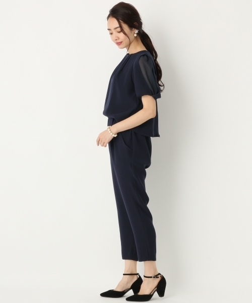 A part by（アパートバイ）の「【WEB限定/結婚式にも】ソデキリカエサロペット 739583 （サロペット/オーバーオール・レディース・ベージュ/ネイビー・LARGE/MEDIUM）」の6枚目の写真