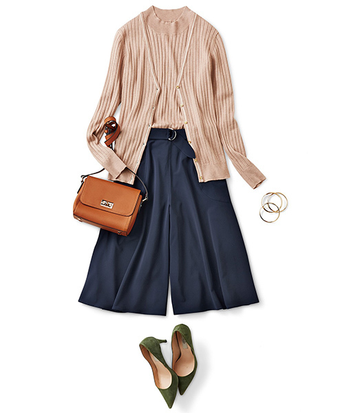 IEDIT（イディット）の「ＤＲＥＣＯ　ｂｙ　ＩＥＤＩＴ　とろみダブルクロス素材で上品に仕立てた　マーメイドミディスカンツ（スカート・レディース・キャメル/ネイビー・LARGE/X-LARGE/SMALL/XX-LARGE/MEDIUM）」の15枚目の写真