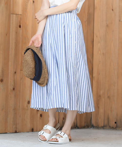 rps(アールピーエス)の「綿ワッシャー横釦スカート(スカート・レディース・レッド/ネイビー/ストライプ・M)」の1枚目の写真