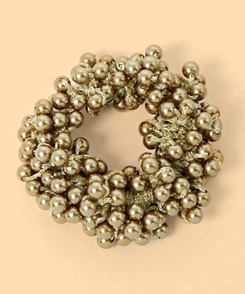 florist（フローリスト）の「ぐるっと小粒パールヘアゴム（ヘアゴム・レディース・ゴールド/ライトパープル/ピンク/ネイビー/ブラック/オフホワイト/クリーム/モカ/ブラウン/レッド/オレンジ/シルバー・FREE）」の12枚目の写真