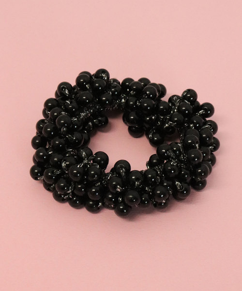 florist（フローリスト）の「ぐるっと小粒パールヘアゴム（ヘアゴム・レディース・ゴールド/ライトパープル/ピンク/ネイビー/ブラック/オフホワイト/クリーム/モカ/ブラウン/レッド/オレンジ/シルバー・FREE）」の21枚目の写真