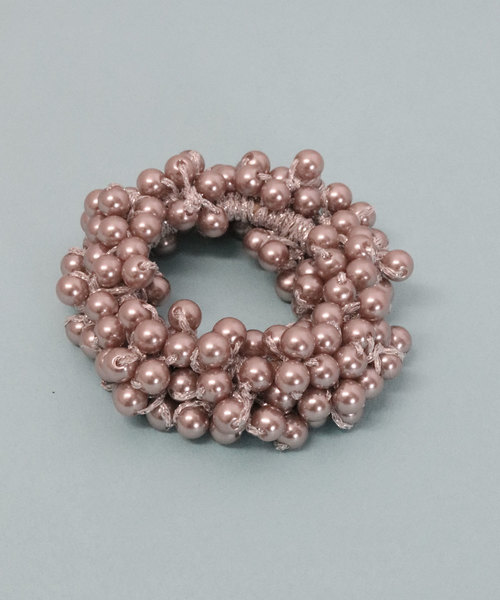 florist（フローリスト）の「ぐるっと小粒パールヘアゴム（ヘアゴム・レディース・ゴールド/ライトパープル/ピンク/ネイビー/ブラック/オフホワイト/クリーム/モカ/ブラウン/レッド/オレンジ/シルバー・FREE）」の19枚目の写真