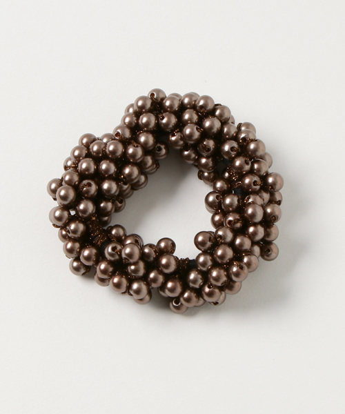 florist（フローリスト）の「ぐるっと小粒パールヘアゴム（ヘアゴム・レディース・ゴールド/ライトパープル/ピンク/ネイビー/ブラック/オフホワイト/クリーム/モカ/ブラウン/レッド/オレンジ/シルバー・FREE）」の16枚目の写真