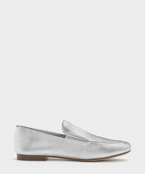 CHARLES & KEITH(チャールズ & キース)の「ベーシックローファー / BASIC LOAFERS(ローファー・レディース・シルバー/ブラック/オレンジ・22.5cm/24.5cm/25cm/23.5cm/25.5cm/23cm)」の3枚目の写真