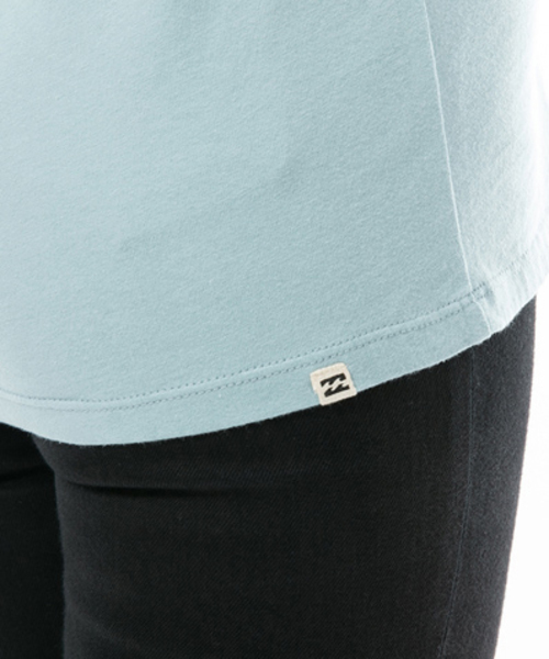 BILLABONG（ビラボン）の「【直営店限定】BILLABONG レディース レインボーラインロンＴ（Tシャツ/カットソー・レディース・ブルー/ピンク/ホワイト・LARGE/MEDIUM）」の11枚目の写真