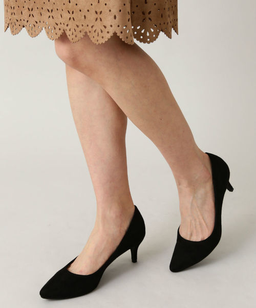 NATURAL BEAUTY BASIC（ナチュラルビューティーベーシック）の「ポインテッドスエードライクパンプス（パンプス・レディース・ブラック/ベージュ/グレー/イエロー/グリーン・23.0cm/23.5cm/24.0cm/24.5cm）」の2枚目の写真