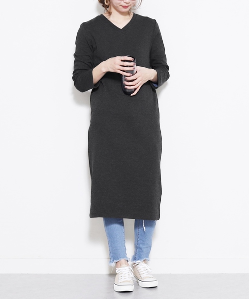reca（レカ）の「Vネックスウェットリラックスロングワンピース（ワンピース・レディース・ホワイト系その他/ブラック/ライトグレー/ダークグレー/ネイビー/カーキ/ブルー系その他/モカ・L/M）」の11枚目の写真