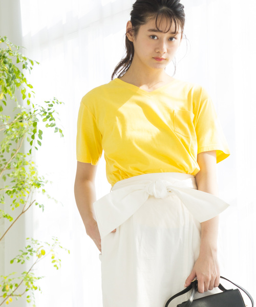 WEGO(ウィゴー)の「WEGO/デイリーVネックTシャツ(Tシャツ/カットソー・レディース・ホワイト系その他5/ベージュ/イエロー/ホワイト/ブラック・LARGE/MEDIUM)」の5枚目の写真