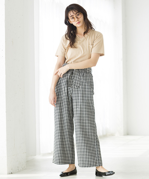 WEGO(ウィゴー)の「WEGO/デイリーVネックTシャツ(Tシャツ/カットソー・レディース・ホワイト系その他5/ベージュ/イエロー/ホワイト/ブラック・LARGE/MEDIUM)」の9枚目の写真