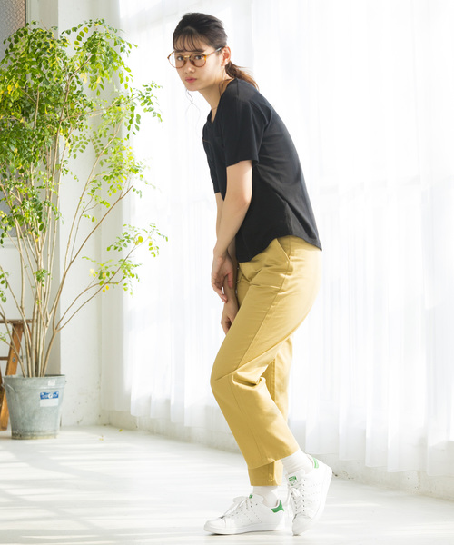 WEGO(ウィゴー)の「WEGO/デイリーVネックTシャツ(Tシャツ/カットソー・レディース・ホワイト系その他5/ベージュ/イエロー/ホワイト/ブラック・LARGE/MEDIUM)」の20枚目の写真