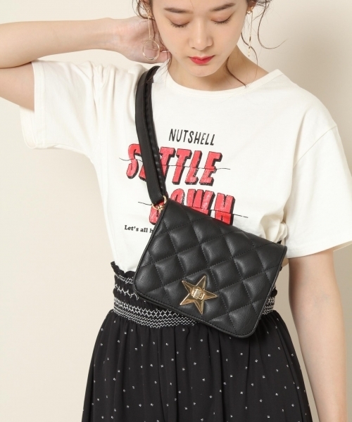 PAGEBOY（ページボーイ）の「キルティングウエストバッグ（ボディバッグ/ウエストポーチ・レディース・ブラック/グレー/オリーブ・FREE）」の2枚目の写真