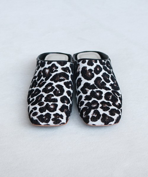 TODAYFUL（トゥデイフル）の「ゴブランフラットシューズ（スリッポン・レディース・ブラック/ブラウン/ボルドー・36inch/38inch/37inch）」の5枚目の写真