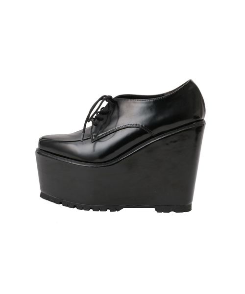 EVRIS(エヴリス)の「アンバープラットフォームシューズ(パンプス・レディース・ブラック/その他1・SMALL/MEDIUM/LARGE)」の4枚目の写真