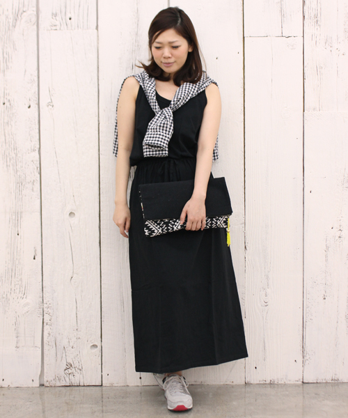 DISCOAT（ディスコート）の「【Discoat】ウエストリブカットマキシワンピース●（ワンピース・レディース・ブラック/グレー/その他・ﾌﾘ-）」の2枚目の写真