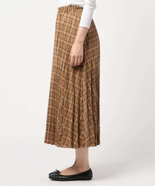 STYLEBLOCK(スタイルブロック)の「チェック柄ミモレ丈プリーツスカート(スカート・レディース・ブラック/キャメル/ベージュ・M)」の7枚目の写真