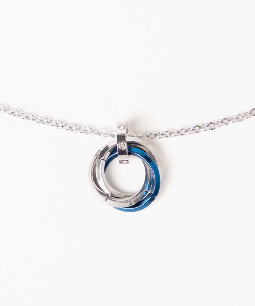WEGO(ウィゴー)の「WEGO/ミニトリプルリングチェーンネックレス(ネックレス・メンズ・ブラック/ゴールド/ブルー・FREE)」の5枚目の写真