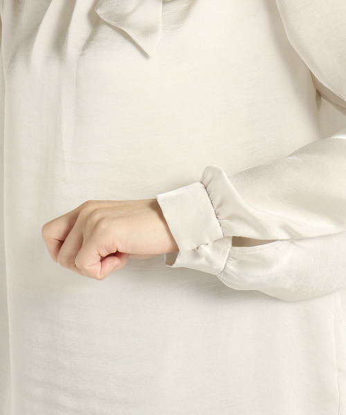 STRAWBERRY-FIELDS（ストロベリーフィールズ）の「フローティーサテン  