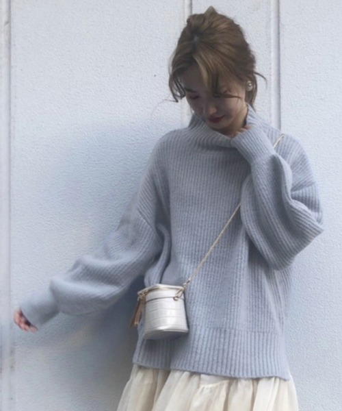 one after another NICE CLAUP（ワンアフターアナザーナイスクラップ）の「にじいろカラーニット（ニット/セーター・レディース・ライトグレー/ライトブルー/オフホワイト/サックスブルー/アイボリー/ミント/ラベンダー/ベビーピンク/レモンイエロー・FREE）」の5枚目の写真