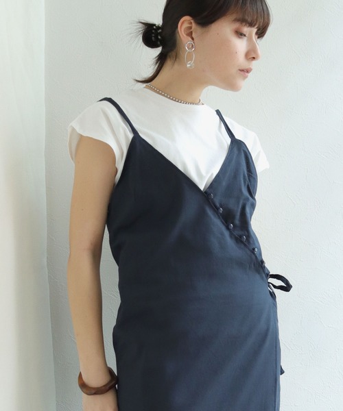 HER CLOSET(ハークローゼット)の「【HERCLOSET】WEB限定アイテム インナー付き麻タッチキャミワンピース(ワンピース・レディース・ベージュ/ネイビー/アイボリー/ライトグリーン・M)」の15枚目の写真