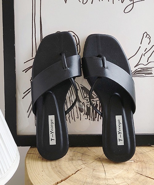 shopnikoniko(ショップニコニコ)の「ストラップフラットトングサンダル(サンダル・レディース・ブラック/ブルー/グリーン/アイボリー・38/39/36/37)」の5枚目の写真