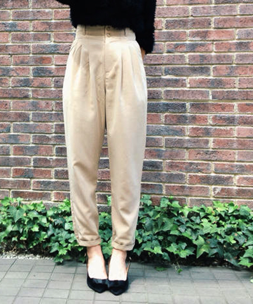 goocy(グースィー)の「3タックHiWPT(その他パンツ・レディース・ベージュ/ブラック・FREE)」の1枚目の写真