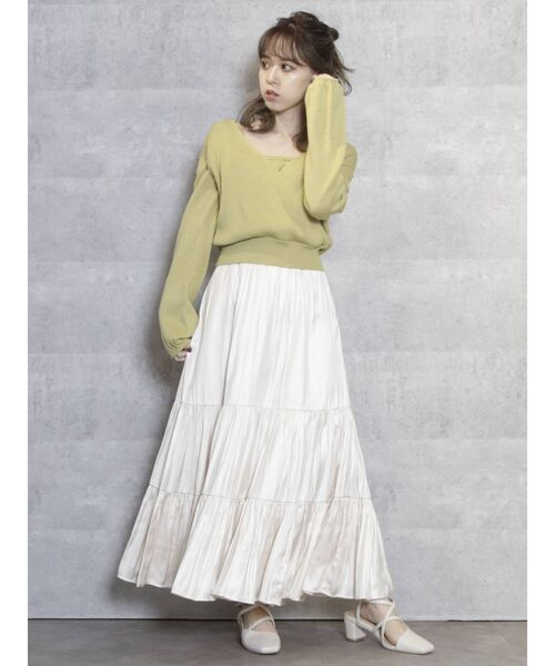 dazzlin(ダズリン)の「シャイニーティアードフレアスカート(スカート・レディース・アイボリー/ブルー/パープル・FREE)」の6枚目の写真