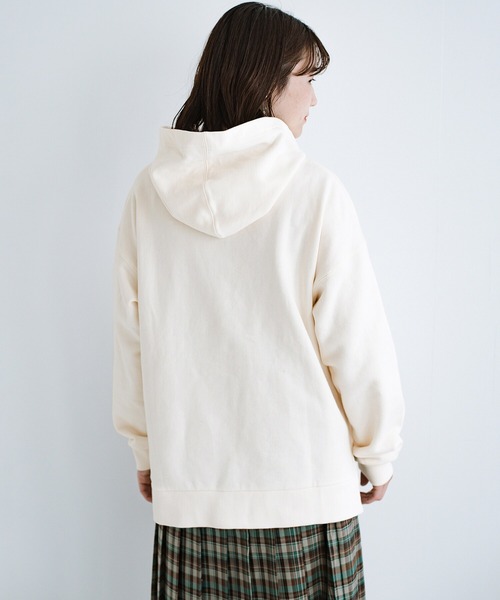 haco!（ハコ）の「ＰＢＰオーガニックコットン　重ね着でも1枚でも好バランス！大人女子のためのちょいゆる裏起毛パーカー（パーカー・レディース・ホワイト/ミント・SMALL/MEDIUM/LARGE/X-LARGE）」の7枚目の写真