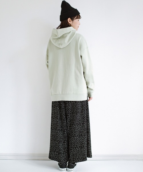 haco!（ハコ）の「ＰＢＰオーガニックコットン　重ね着でも1枚でも好バランス！大人女子のためのちょいゆる裏起毛パーカー（パーカー・レディース・ホワイト/ミント・SMALL/MEDIUM/LARGE/X-LARGE）」の5枚目の写真