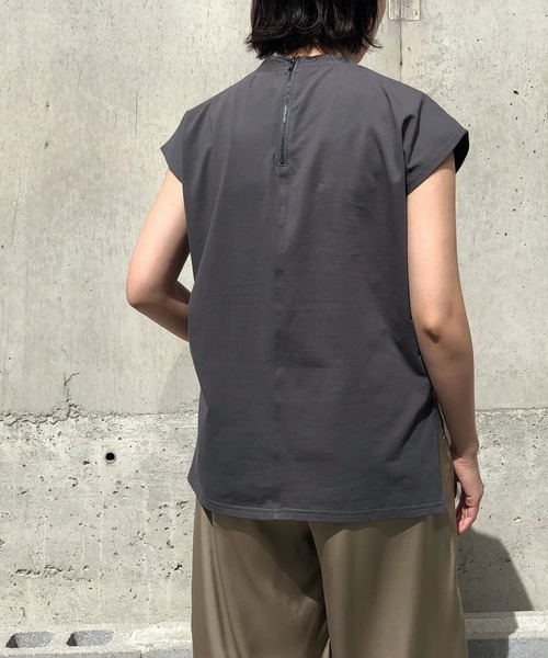 &g'aime（アンジェム）の「【&g'aime】ポケットデザインフレンチスリーブTシャツ（Tシャツ/カットソー・レディース・ホワイト/カーキ/チャコール・FREE）」の9枚目の写真