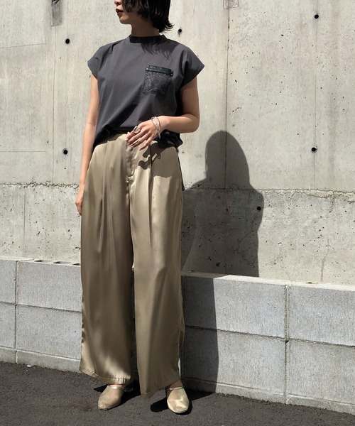 &g'aime（アンジェム）の「【&g'aime】ポケットデザインフレンチスリーブTシャツ（Tシャツ/カットソー・レディース・ホワイト/カーキ/チャコール・FREE）」の20枚目の写真